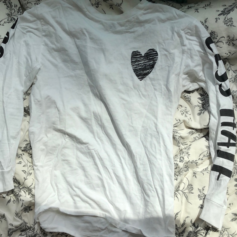 Love is Love Fullscreen Tour Longsleeve